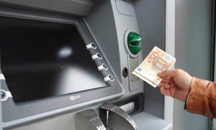 31% haben keinen persönlichen Kontakt mehr mit ihrer Hausbank