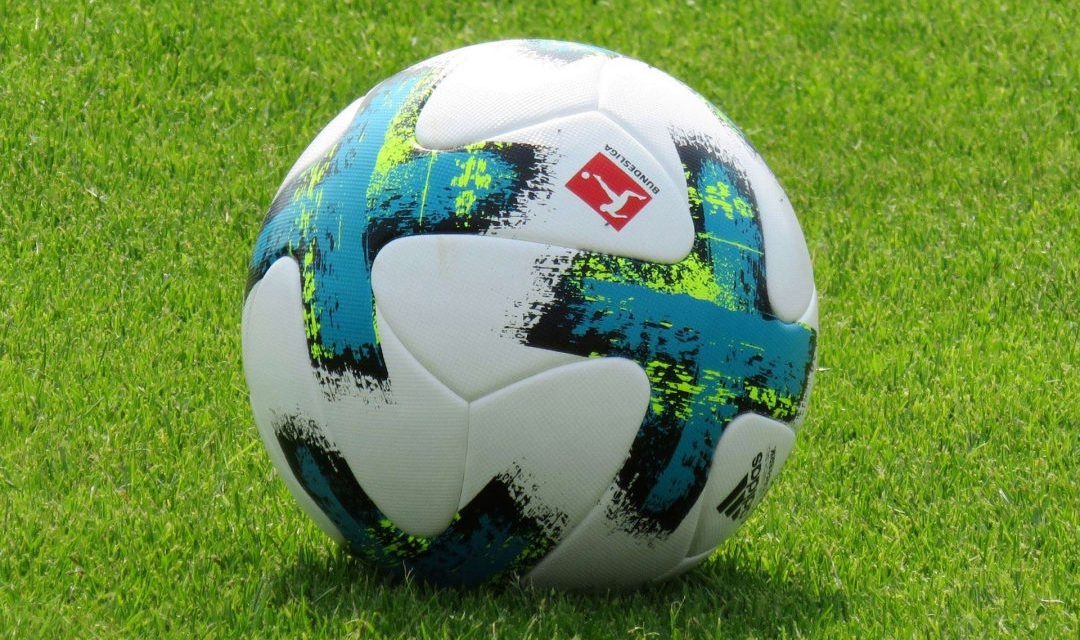 53% wollen Anstoßzeit samstags 15:30 Uhr für alle Fußball-Bundesligaspiele