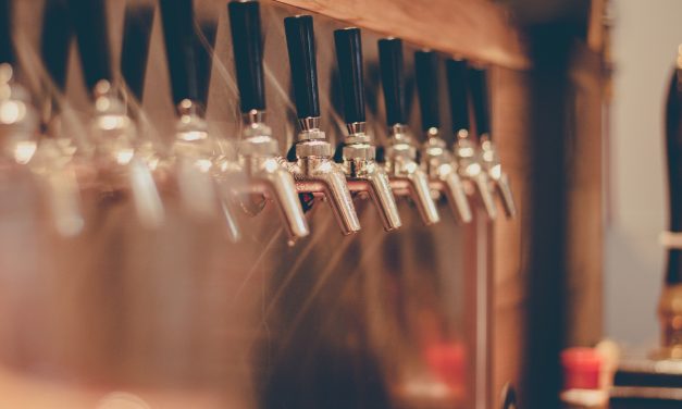 OmniQuest-Studie „FastInsights Biergenuss“ – Zwei Drittel der deutschen Biertrinker unterstützen lokale und regionale Brauereien