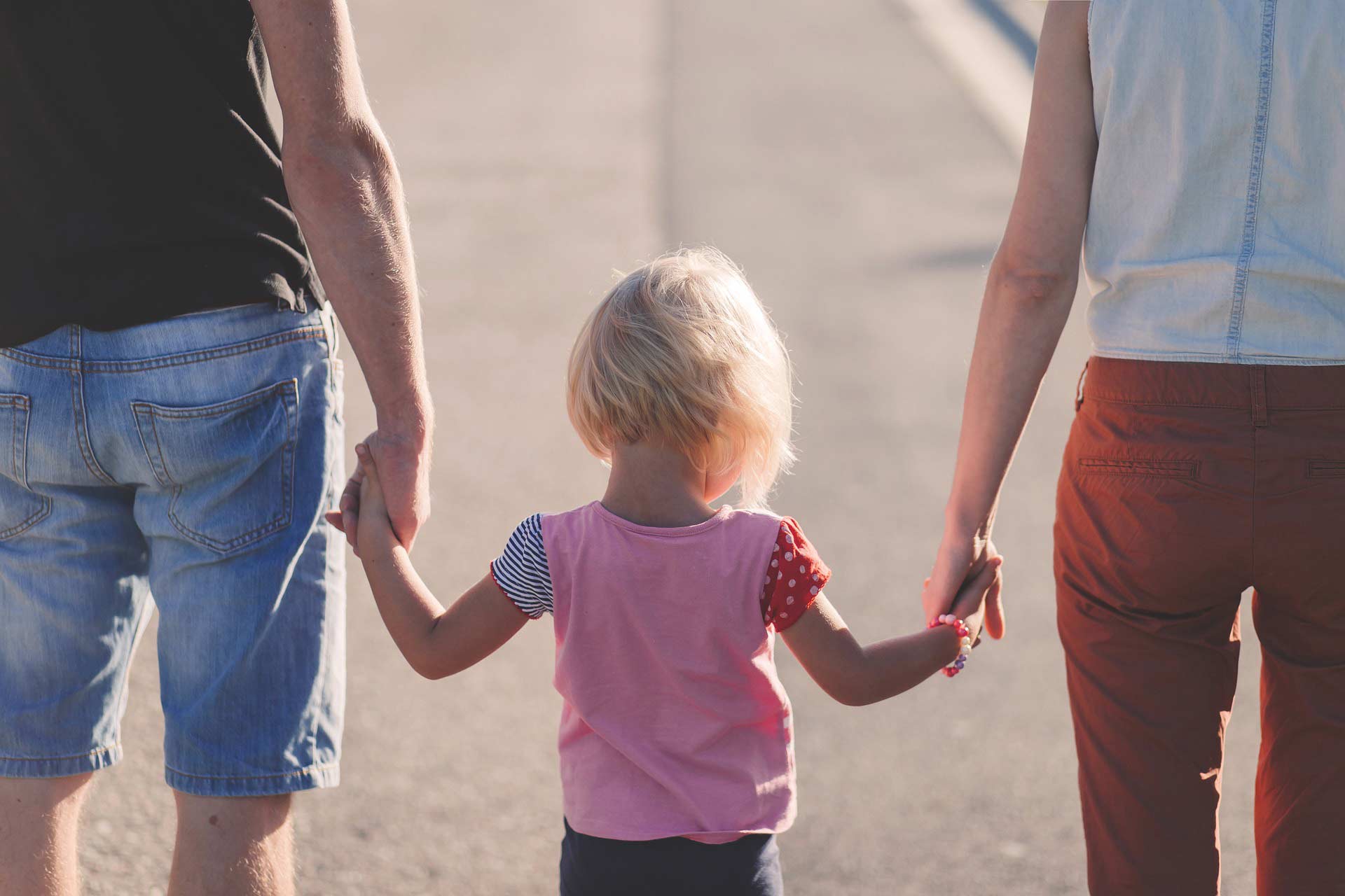 Umfrage zur Adoption von Stiefkindern in nichtehelichen Beziehungen