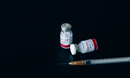 54% befürworten Impfstopp von AstraZeneca in Deutschland