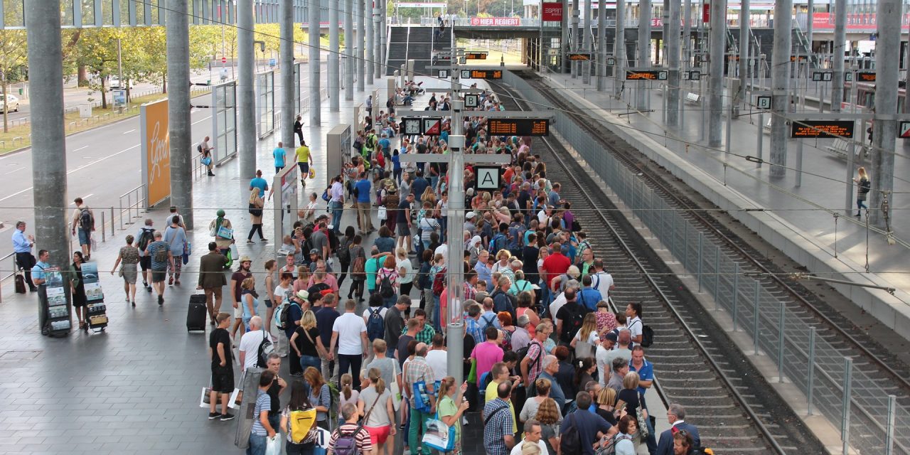 55% glauben nicht an Verkehrswende durch neues 49 Euro-Ticket