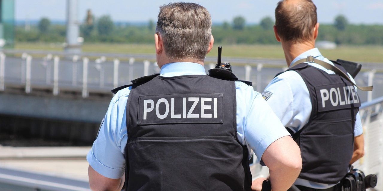78% befürworten weniger Beamte in Deutschland
