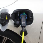45% lehnen Kaufprämie für E-Autos ab
